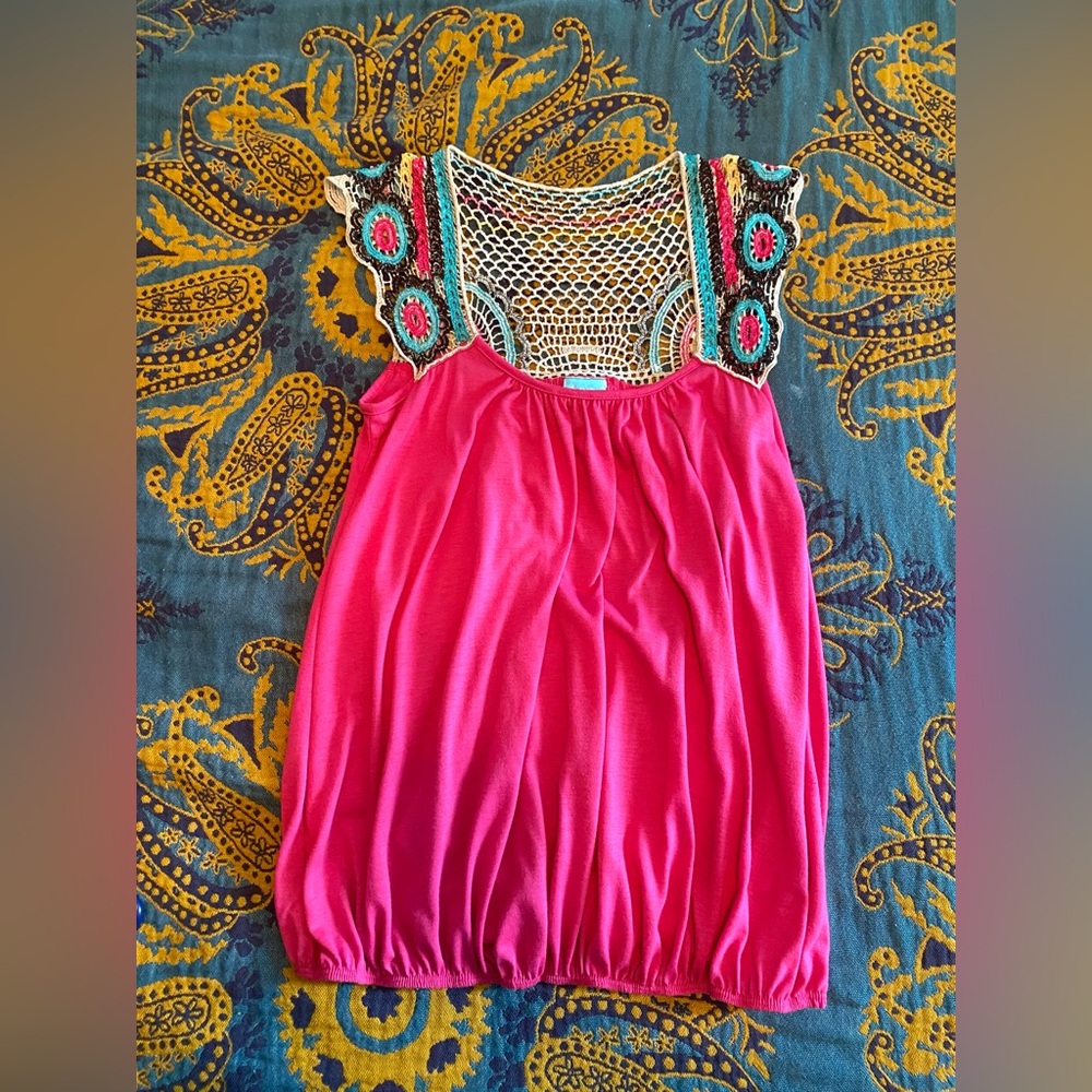 Happening in the present fuschia half knit top M